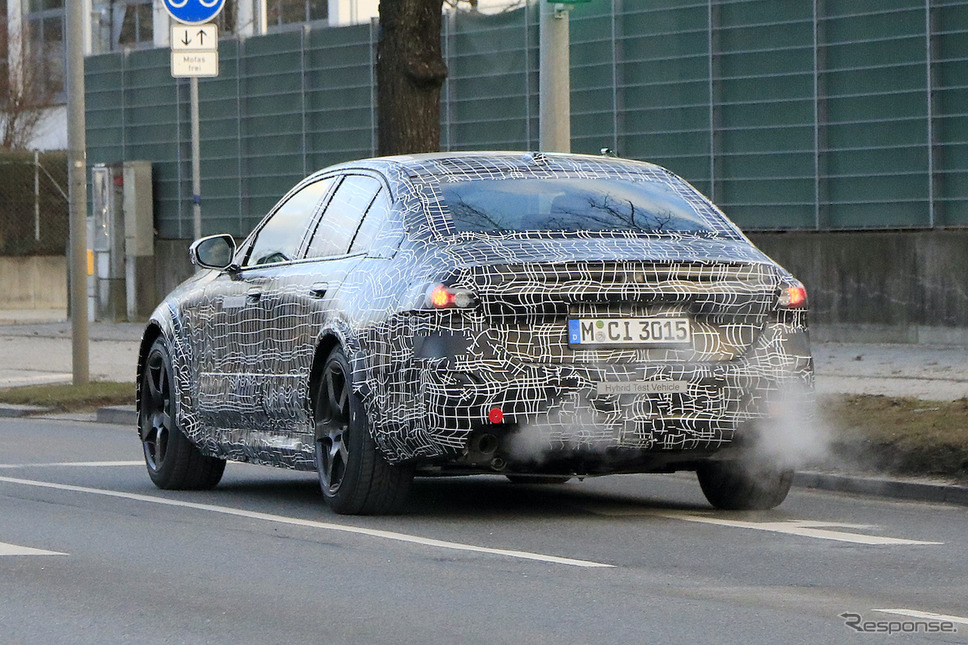 BMW M5セダン 次期型プロトタイプ（スクープ写真）《APOLLO NEWS SERVICE》