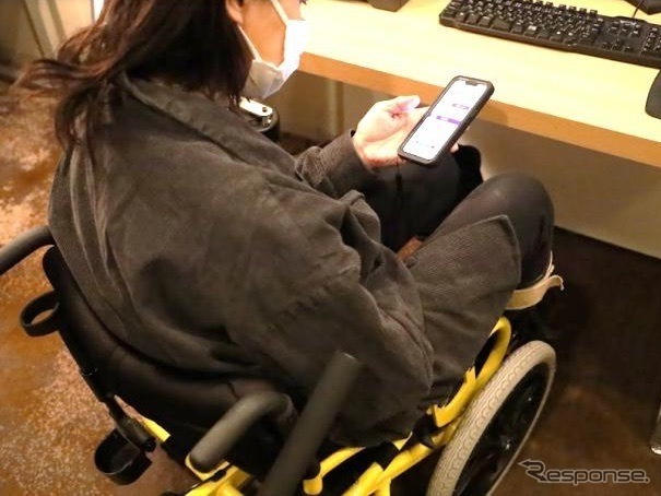 車いすユーザー向け移動支援サービスを提供する実証実験《写真提供 ANA》