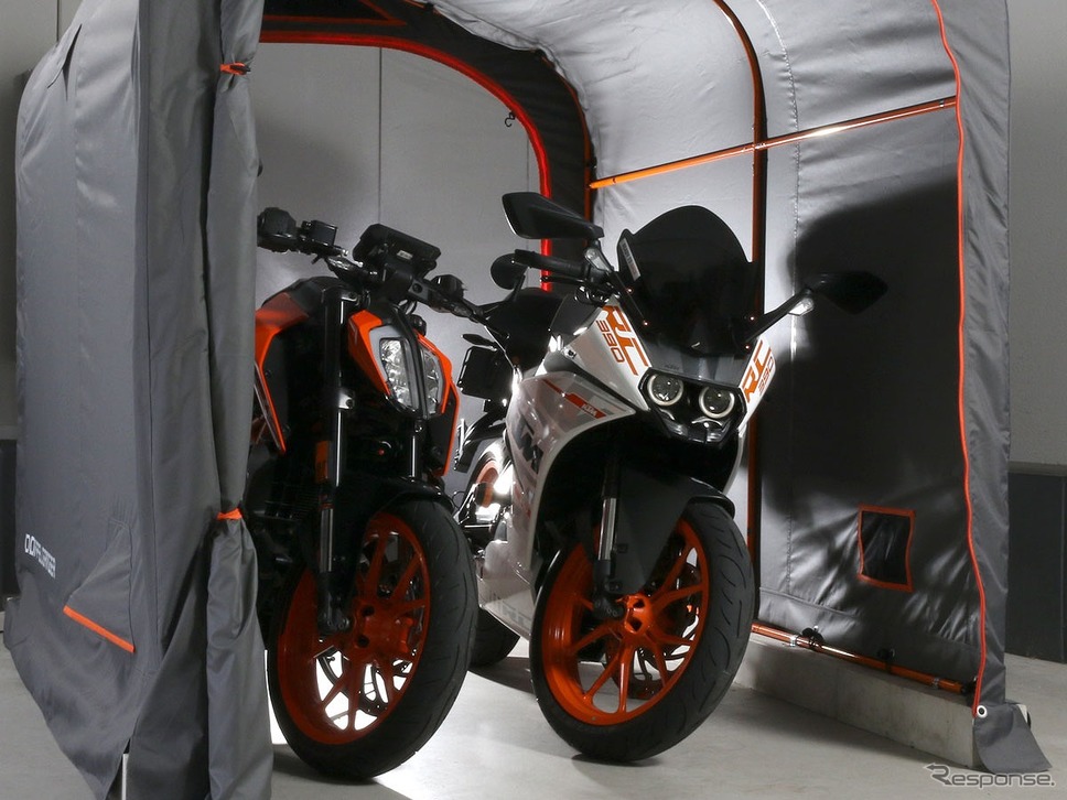 バイクガレージ2450 ブロック DCC625-GY《写真提供 ビーズ》