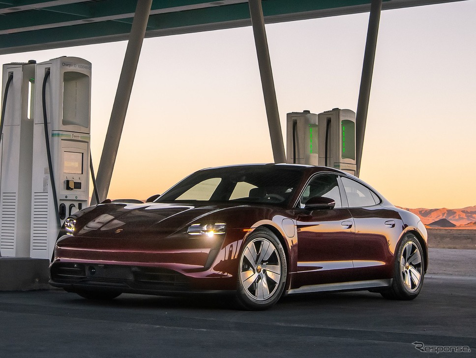 ポルシェ・タイカン のギネスチャレンジ《photo by Porsche》