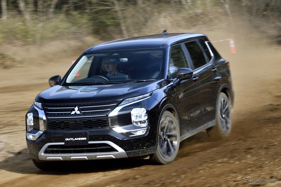 三菱 アウトランダーPHEV 新型に公道&オフロードで試乗《写真撮影 雪岡直樹》