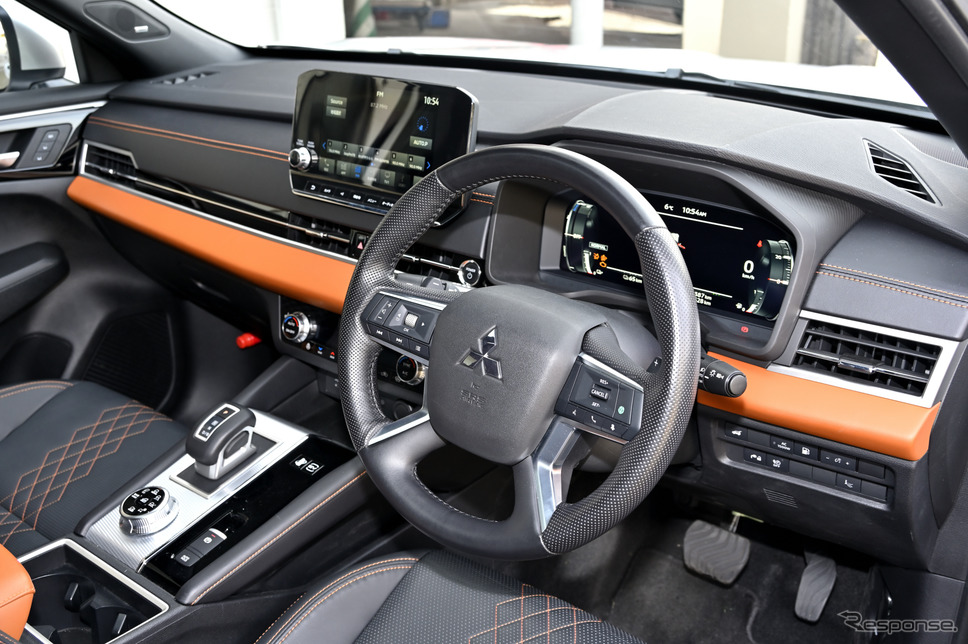 三菱 アウトランダーPHEV 新型《写真撮影 雪岡直樹》