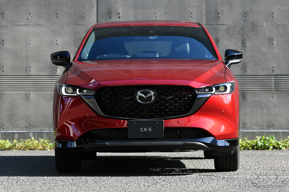 マツダCX-5:フロントグリル下部のめっき部分が新漆黒めっき《写真撮影 中野英幸》