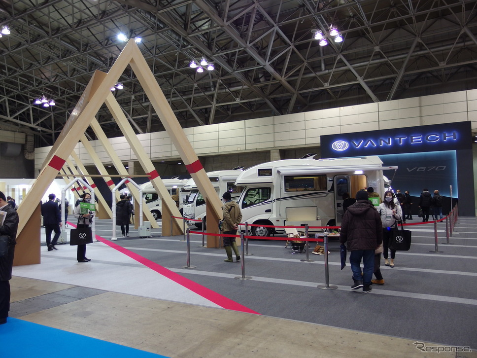 ジャパンキャンピングカーショー2022《写真撮影 高木啓》