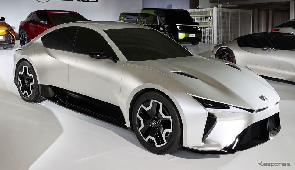 レクサスの次世代EVセダンコンセプト《photo by Lexus》