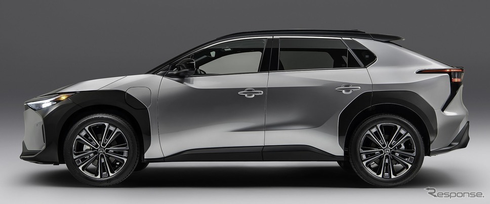 トヨタ bZ4X(米国仕様)《photo by Toyota》
