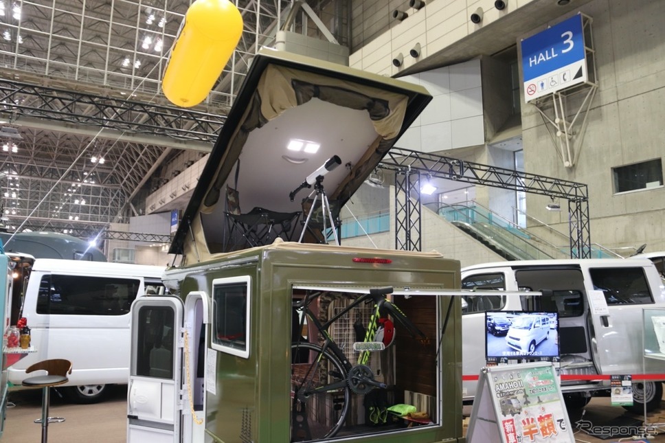 ダイレクトカーズ・アマホ2:ルーフはベッドにもできる(ジャパンキャンピングカーショー2022)《写真撮影 中尾真二》