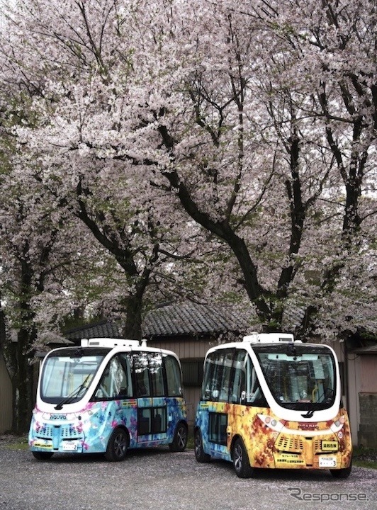 境町で運行している自動運転バス《写真提供 ボードリー》