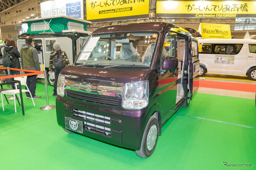 ロータスRV、ルートシックス・ウォームス(ジャパンキャンピングカーショー2022)《写真撮影 関口敬文》