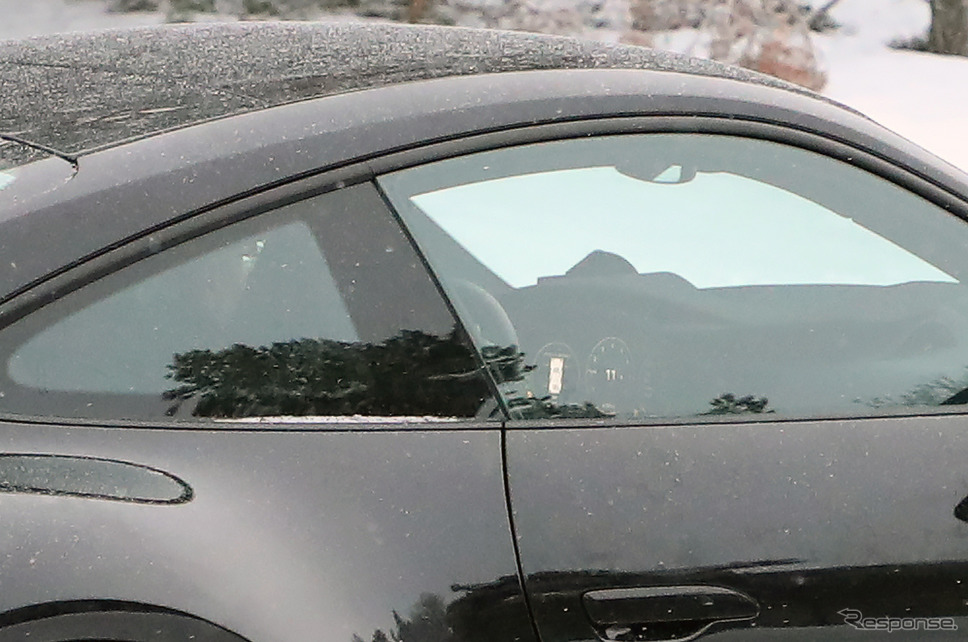 ポルシェ 911 改良新型プロトタイプ(スクープ写真)《APOLLO NEWS SERVICE》
