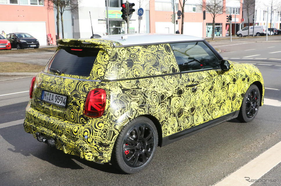 MINI JCW 改良新型プロトタイプ(スクープ写真)《APOLLO NEWS SERVICE》