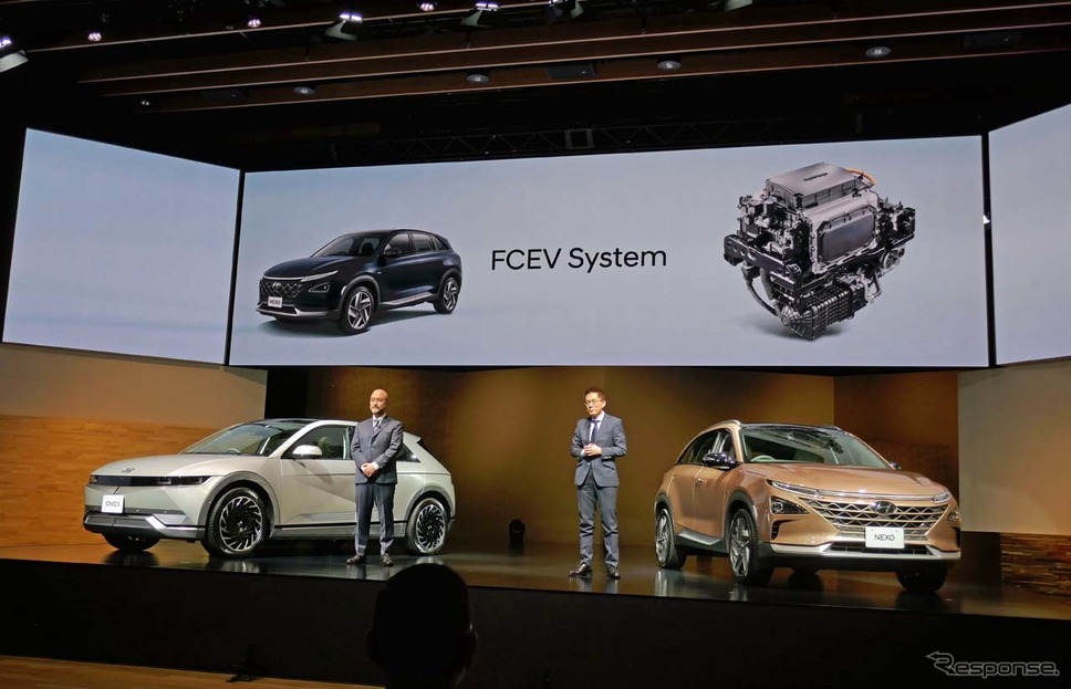 FCEV「ネッソ」は、BEV「アイオニック5」(左)と同時に日本市場への参入が発表された《写真撮影 会田肇》