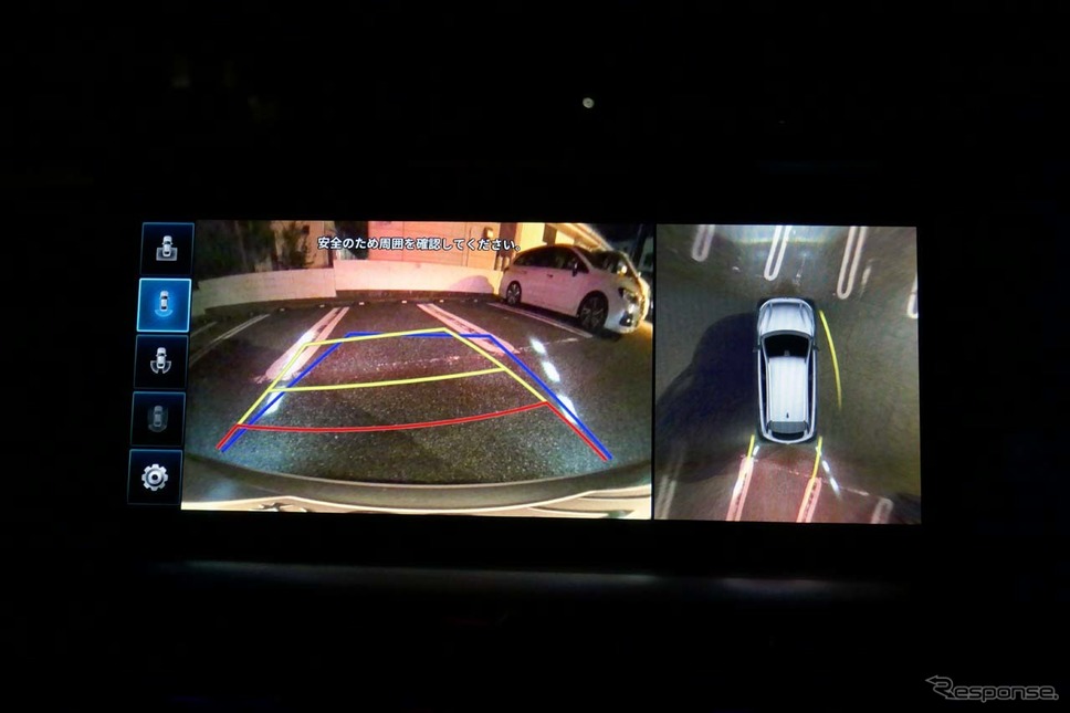 後退時はLEDによるガイド線が路面に照射される《写真撮影 会田肇》