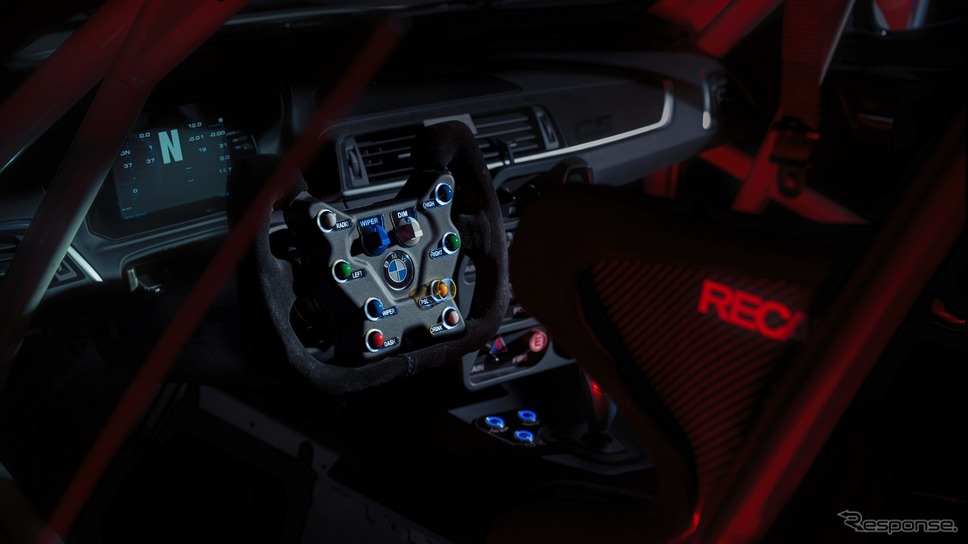 BMW M2 CS レーシング のMotoGPセーフティカー《photo by BMW》