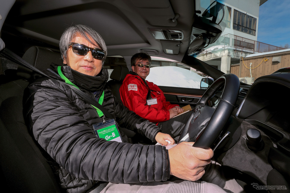九島辰也氏(左)《写真提供 ホンダ》