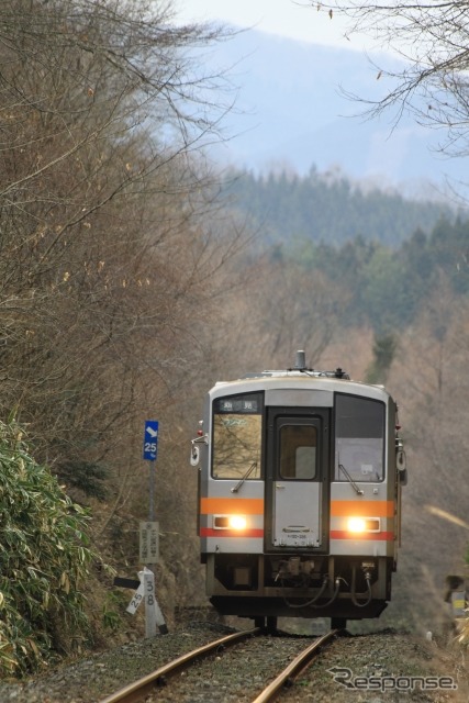 東城〜備後落合間がJR西日本の輸送密度最少となっている芸備線。《写真提供 写真AC》