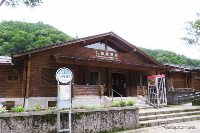 越美北線九頭竜湖駅《写真提供 写真AC》