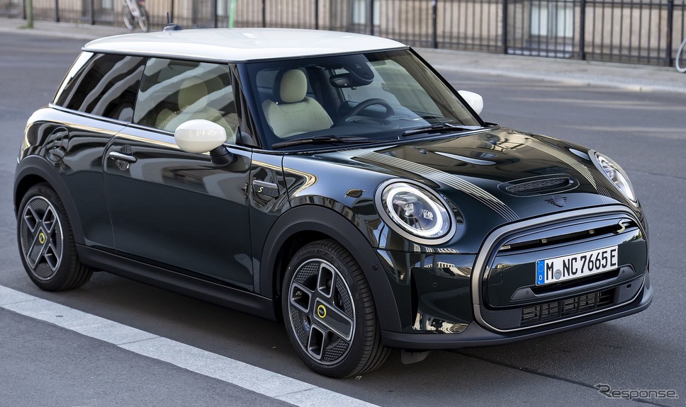 MINI クーパー SE 改良新型の「Resolute Edition」《photo by MINI》