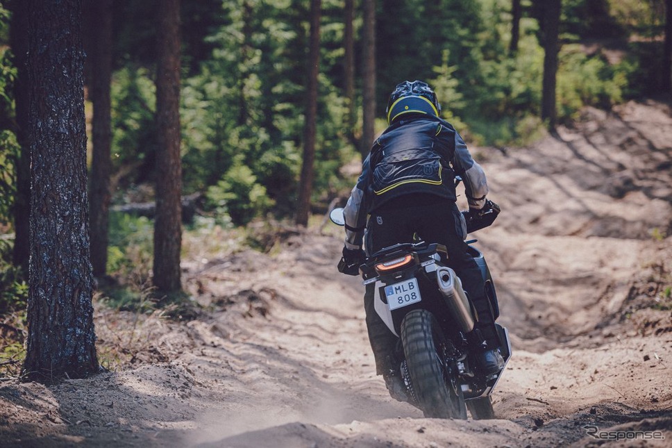 ハスクバーナ・ノーデン901《photo by Husqvarna》