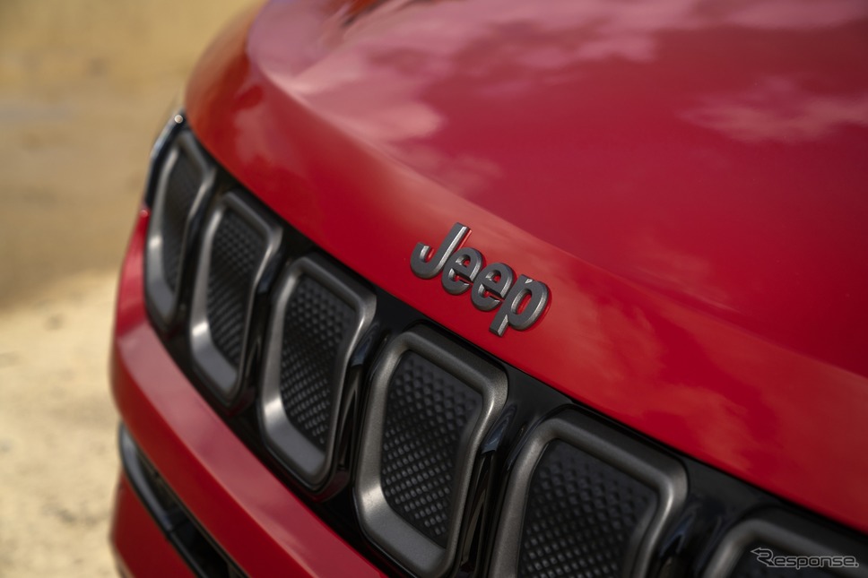ジープ・コンパス の「REDコンパス・エディション」《photo by Jeep》