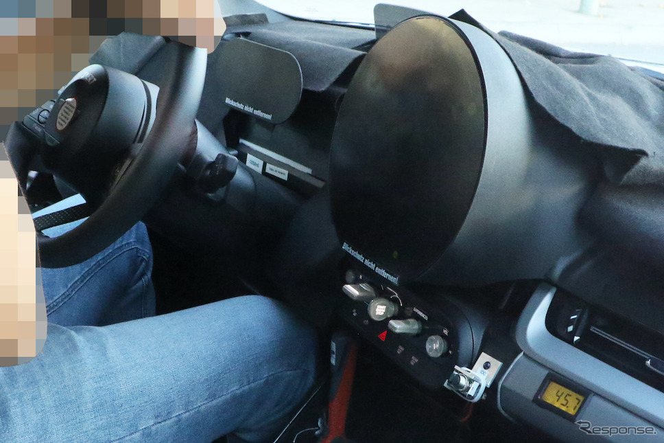 MINI クロスオーバー 次期型プロトタイプ(スクープ写真)《APOLLO NEWS SERVICE》