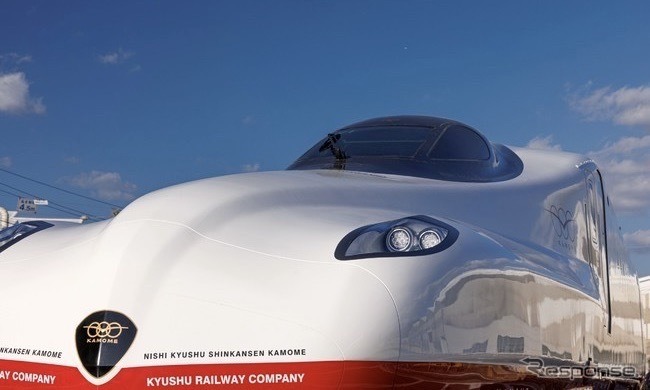 デュアルスプリームウィング形と呼ばれるN700S『かもめ』の先頭形状。《写真提供 九州旅客鉄道》