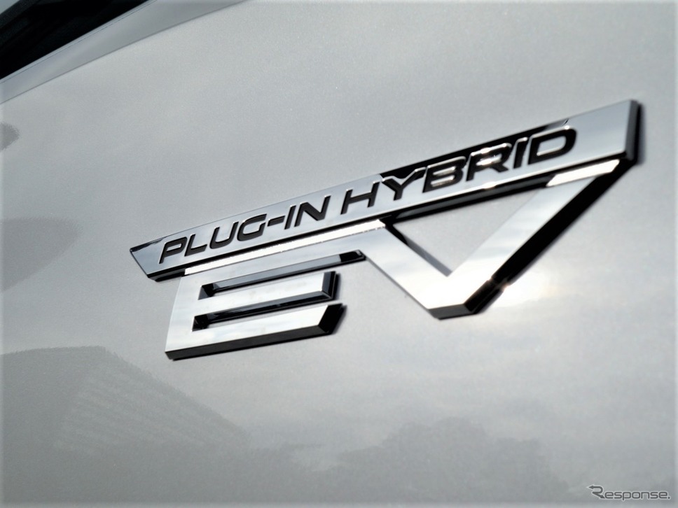 三菱 アウトランダー PHEV《写真 青山尚暉》