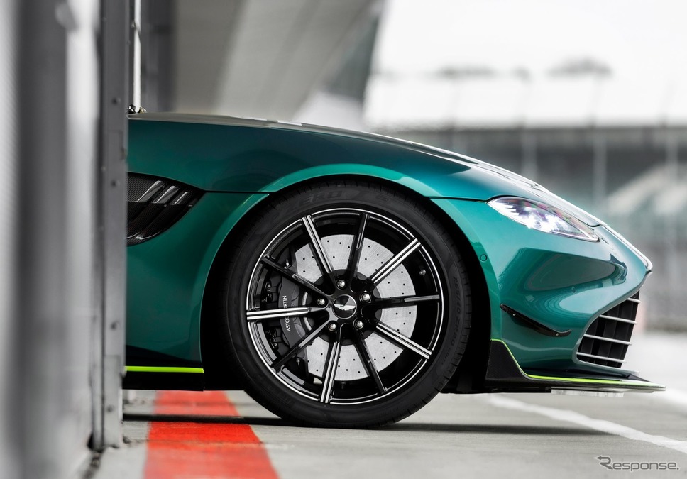 アストンマーティン・ヴァンテージ のF1セーフティカー《photo by Aston Martin》