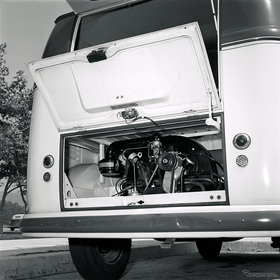 VWタイプ2(1957年型)《Photo by Bob D'Olivo/The Enthusiast Network via Getty Images/ゲッティイメージズ》