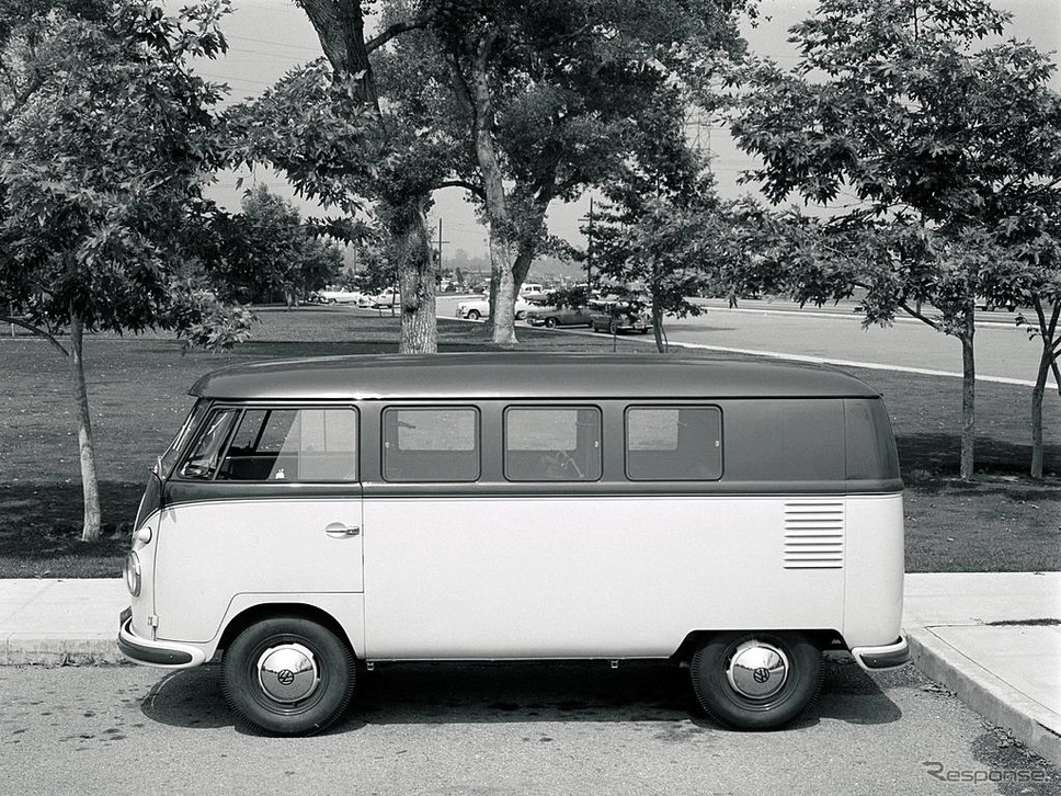 VWタイプ2(1957年型)《Photo by Bob D'Olivo/The Enthusiast Network via Getty Images/ゲッティイメージズ》