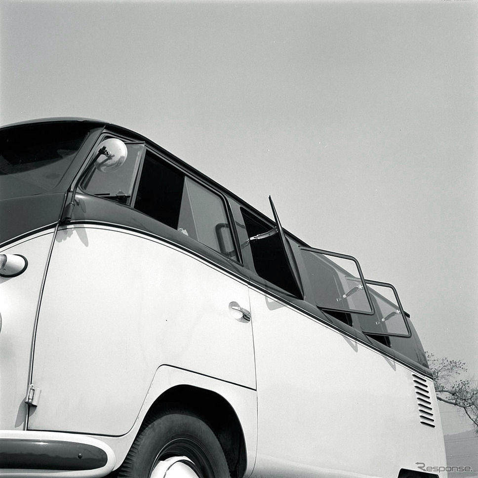 VWタイプ2(1957年型)《Photo by Bob D'Olivo/The Enthusiast Network via Getty Images/ゲッティイメージズ》
