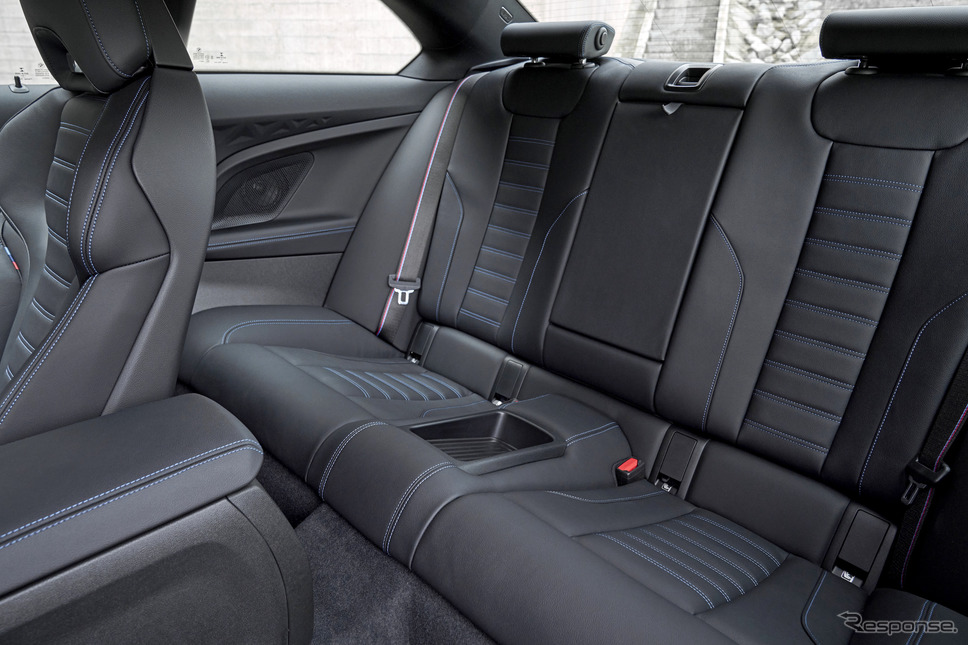 BMW 2シリーズクーペ:M240i xDrive《photo by BMW》