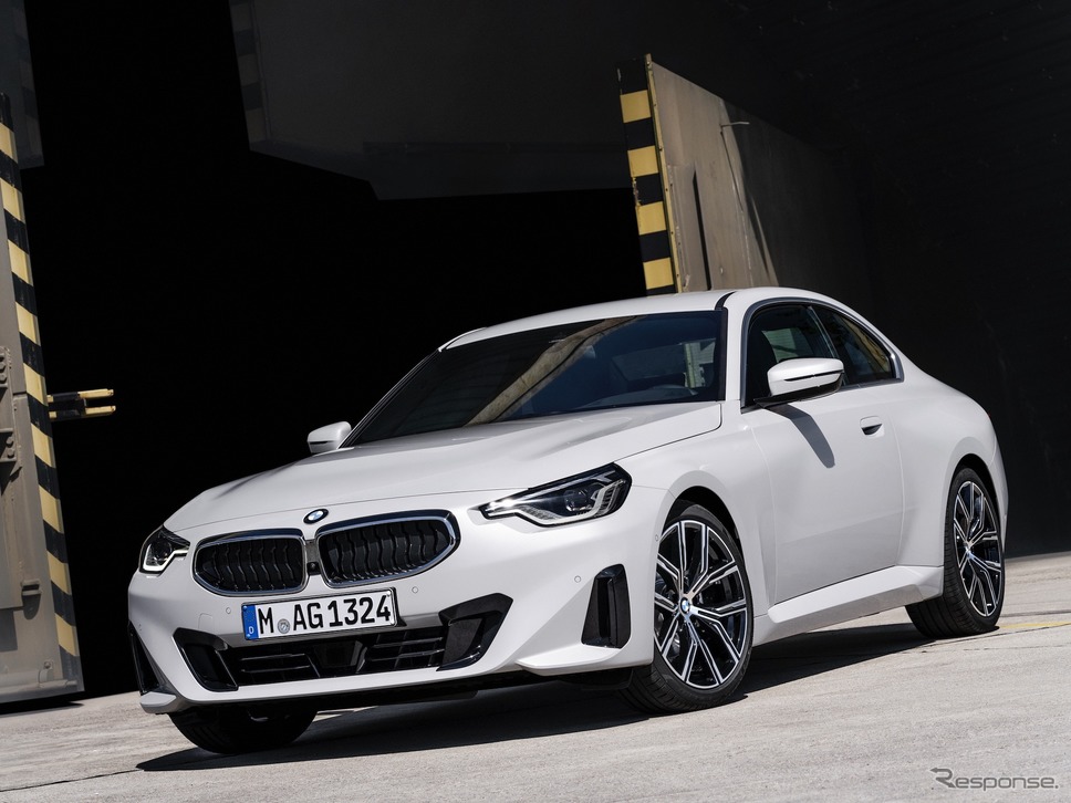BMW 2シリーズクーペ:220i《photo by BMW》