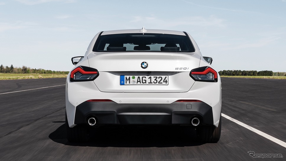 BMW 2シリーズクーペ:220i《photo by BMW》
