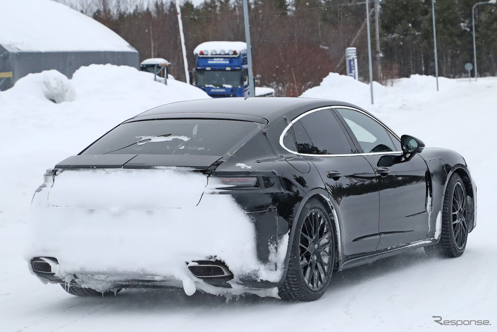 ポルシェ パナメーラ 次期型プロトタイプ(スクープ写真)《APOLLO NEWS SERVICE》