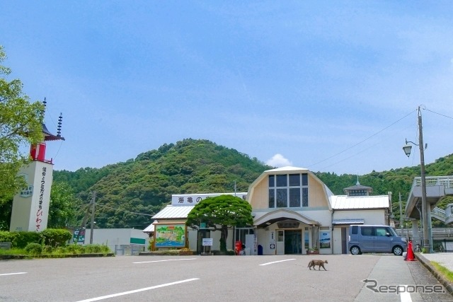 日和佐駅《写真提供 写真AC》