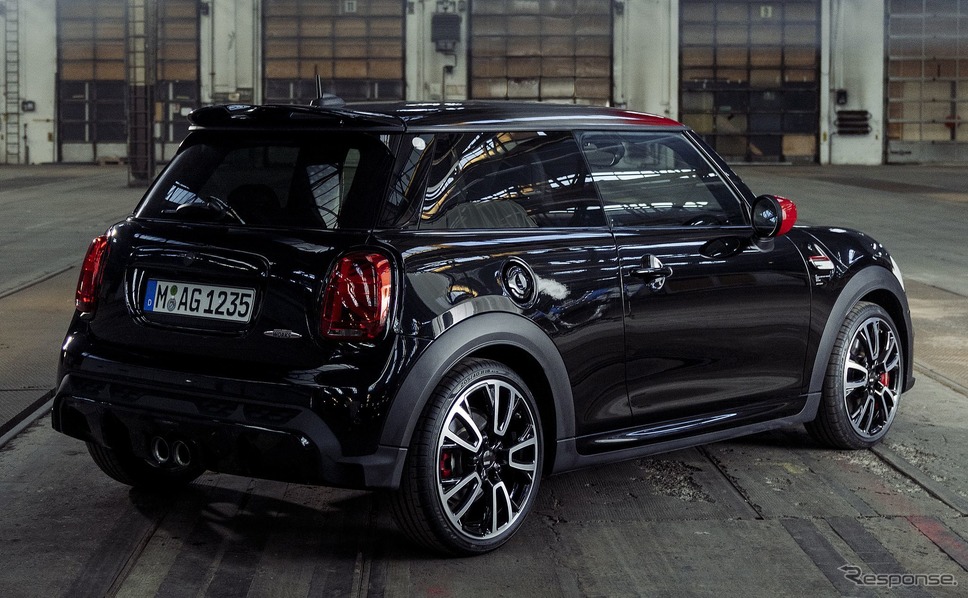 MINI「パット・モス・エディション」《photo by MINI》