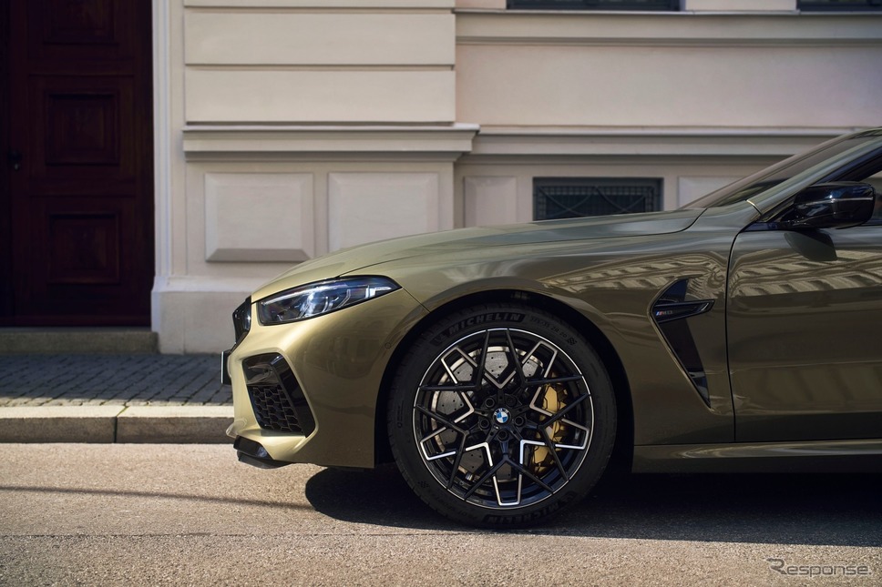 BMW M8 コンペティション・カブリオレ 改良新型《photo by BMW》