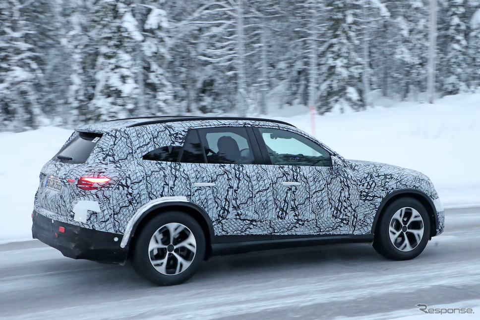 メルセデスベンツ GLC 次期型プロトタイプ(スクープ写真)《APOLLO NEWS SERVICE》