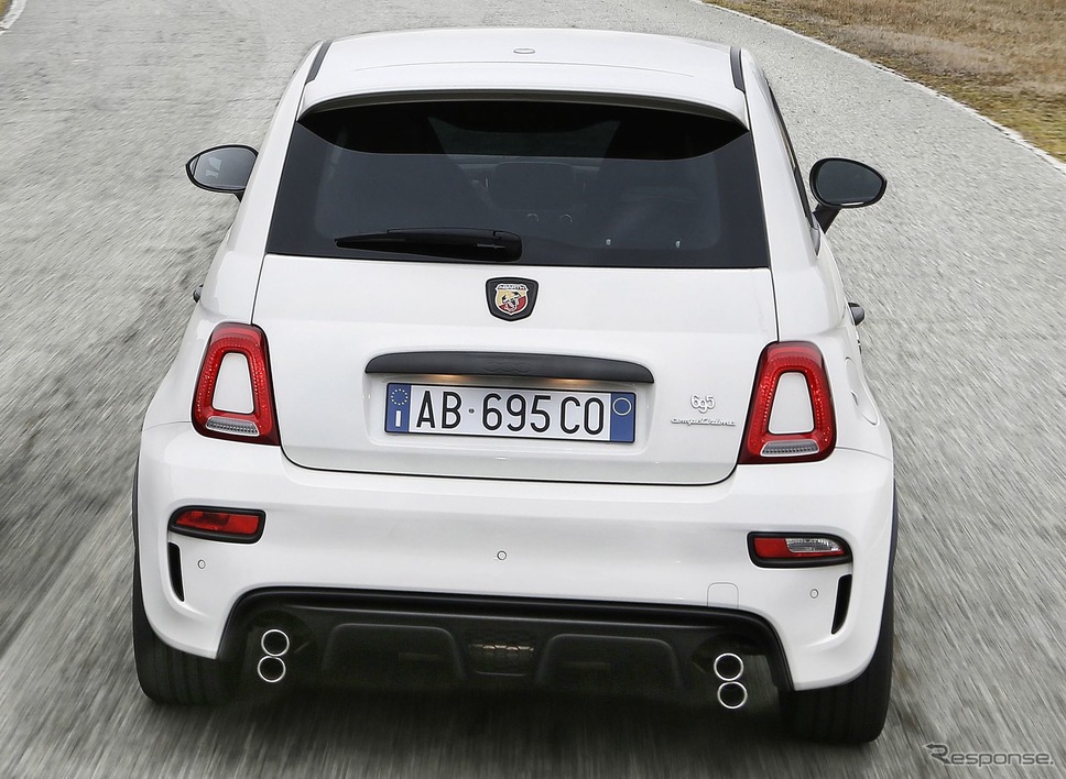 アバルト 695 の「コンペティツィオーネパック」《photo by Abarth》