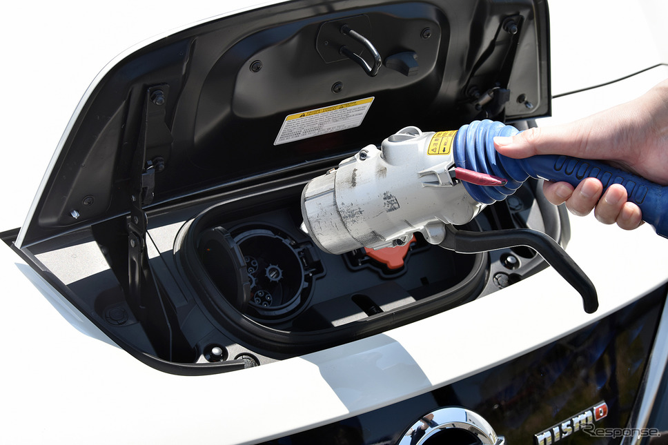 日産 リーフNISMO 改良新型(20MY)の充電口《写真撮影 中野英幸》