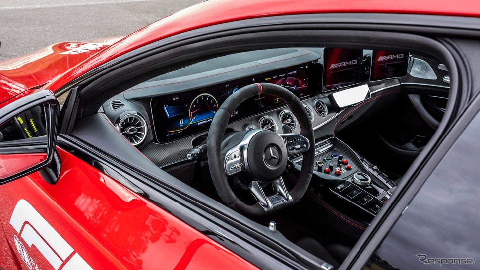 メルセデスAMG GT 63S 4MATIC+のF1メディカルカー《photo by Mercedes-Benz》
