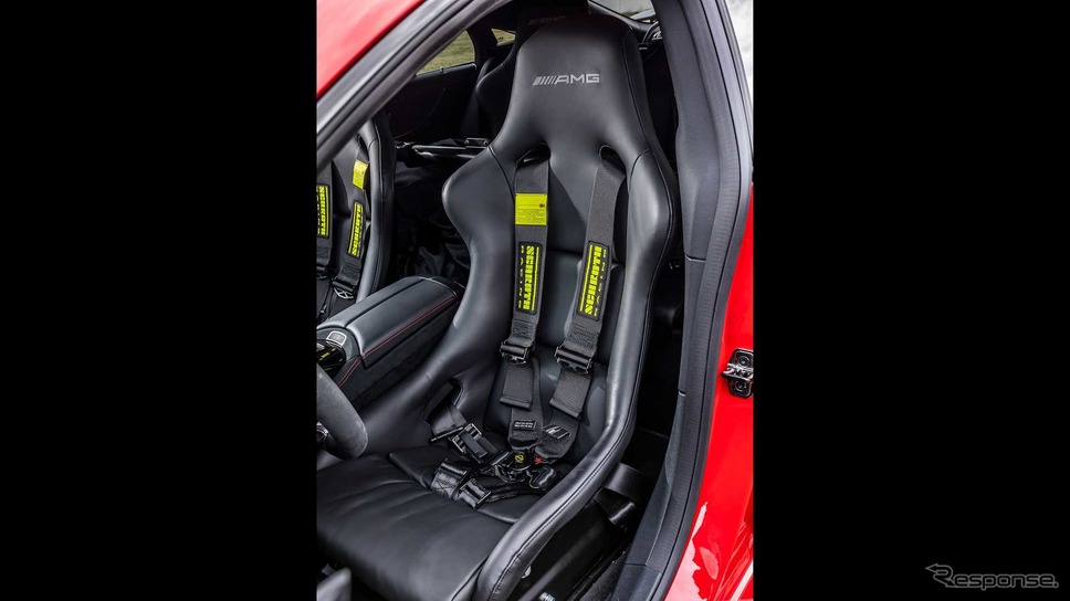 メルセデスAMG GT 63S 4MATIC+のF1メディカルカー《photo by Mercedes-Benz》