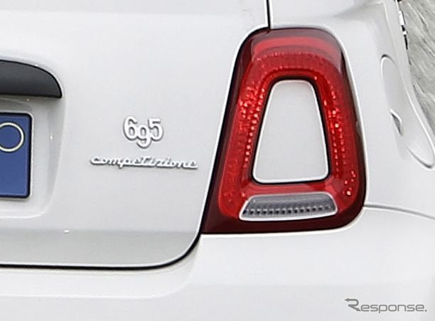 アバルト 695 の「コンペティツィオーネパック」《photo by Abarth》