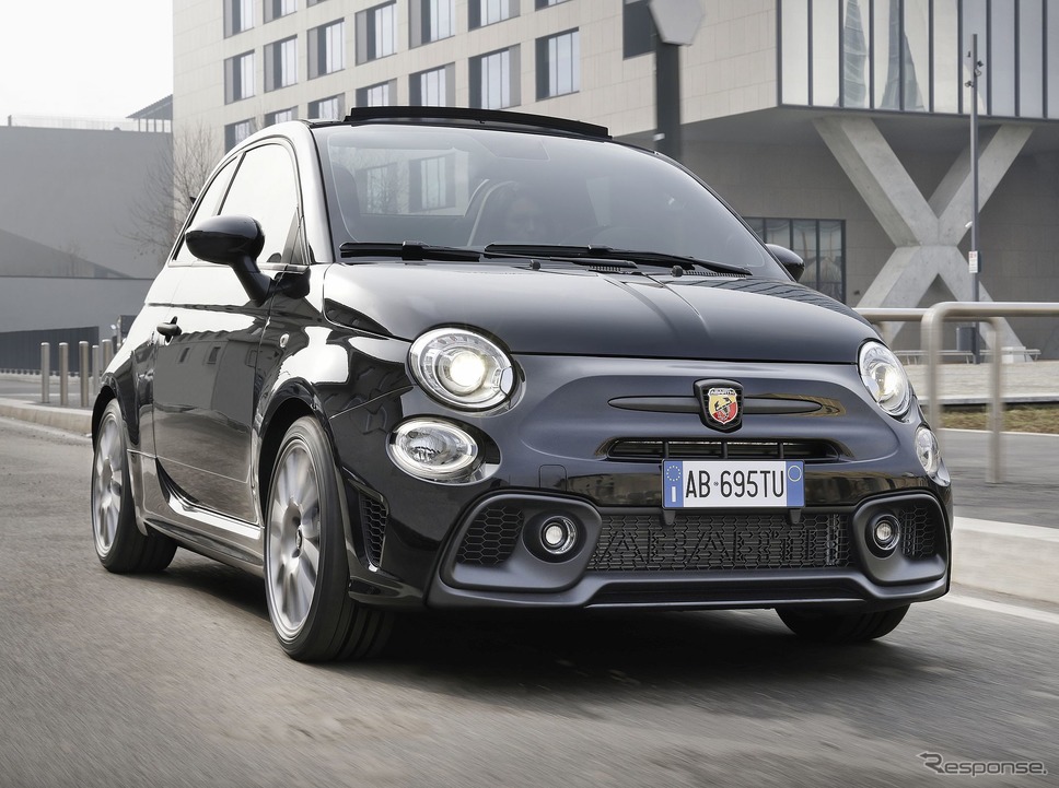 アバルト 695 ツーリスモパック《photo by Abarth》