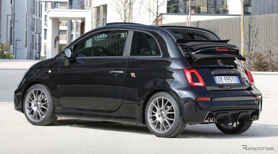 アバルト 695 ツーリスモパック《photo by Abarth》