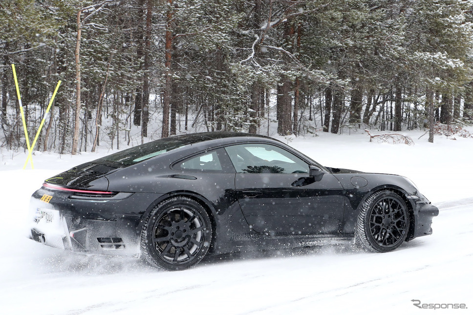 ポルシェ 911ハイブリッド プロトタイプ(スクープ写真)《APOLLO NEWS SERVICE》