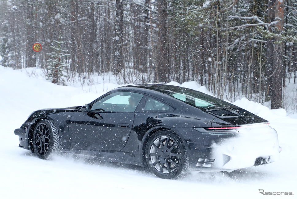 ポルシェ 911ハイブリッド プロトタイプ(スクープ写真)《APOLLO NEWS SERVICE》