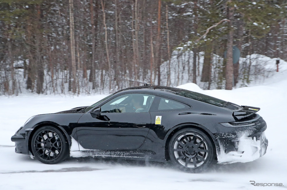 ポルシェ 911ハイブリッド プロトタイプ(スクープ写真)《APOLLO NEWS SERVICE》