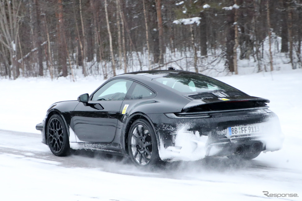 ポルシェ 911ハイブリッド プロトタイプ(スクープ写真)《APOLLO NEWS SERVICE》